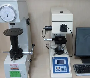 Duromètre Rockwell & Vickers