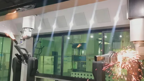 Contrôle de suivi haute vitesse à double trajectoire